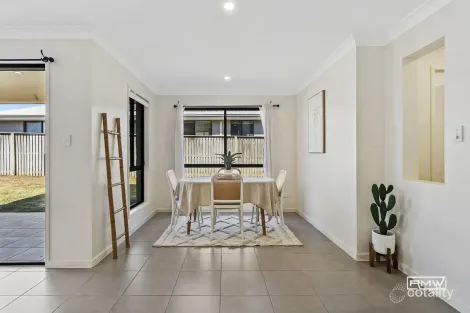 Property photo of 5 Kauri Way Hidden Valley QLD 4703