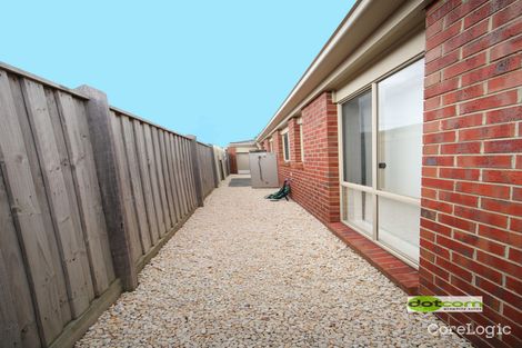 Property photo of 100 Mountainview Boulevard Cranbourne North VIC 3977
