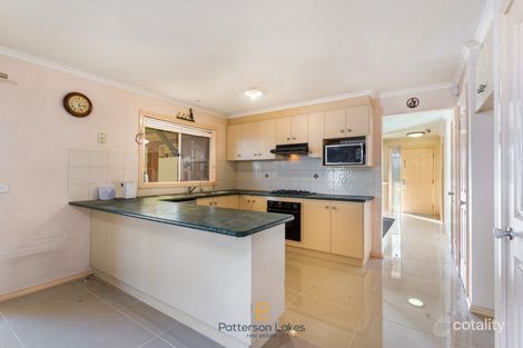 Property photo of 4 Sandalwood Grove Carrum Downs VIC 3201