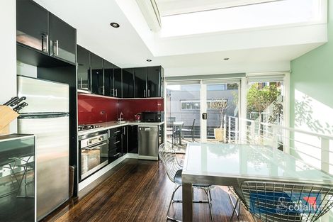 Property photo of 6/2A Ravens Grove St Kilda East VIC 3183
