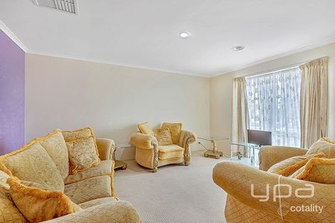 Property photo of 116 Bridgewater Road Craigieburn VIC 3064