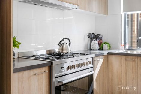 Property photo of 156 Appleton Boulevard Nar Nar Goon North VIC 3812