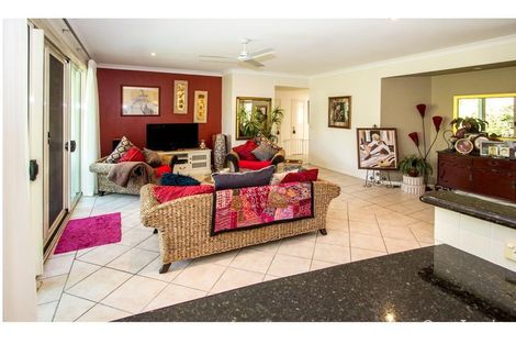 Property photo of 10 Fig Tree Place Ormiston QLD 4160