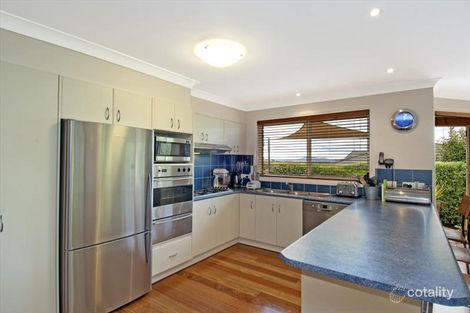 Property photo of 8 Robinia Place Jerrabomberra NSW 2619