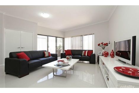 Property photo of 2D Korab Link Madeley WA 6065