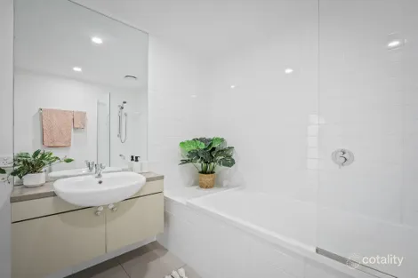 Property photo of 16/137 Scottsdale Drive Robina QLD 4226