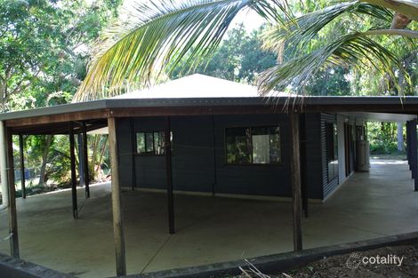 35 Plum Tree Cres, Moore Park Beach, QLD 4670