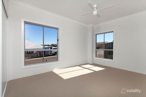 Property photo of 81 Elizabeth Circuit Flinders NSW 2529