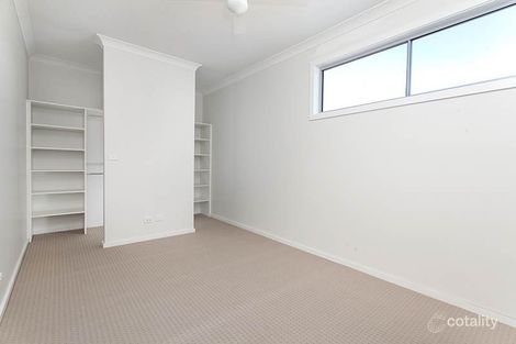 Property photo of 81 Elizabeth Circuit Flinders NSW 2529