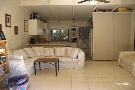 2/8 Oloway Cres, Alexandra Headland, QLD 4572