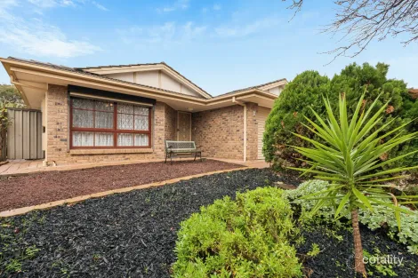 Property photo of 31 Crestview Place Wynn Vale SA 5127