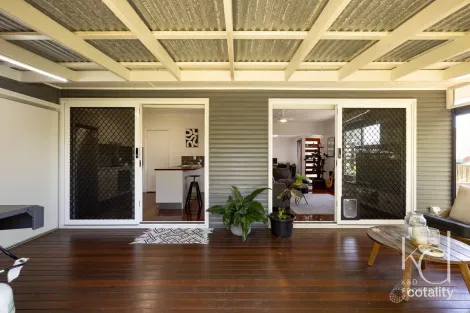 Property photo of 389 Saint Vincents Road Nudgee QLD 4014