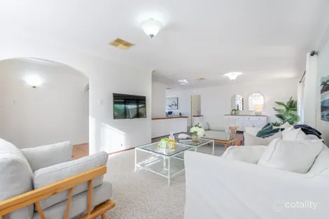 Property photo of 16 Timberlane Loop Cooloongup WA 6168