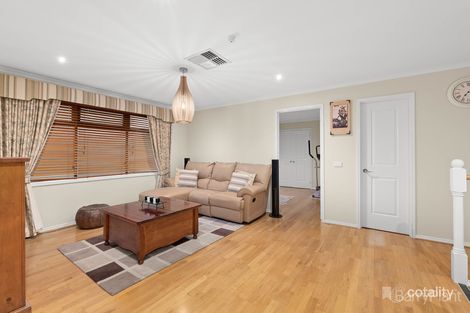 Property photo of 23 Cedarwood Crescent Berwick VIC 3806