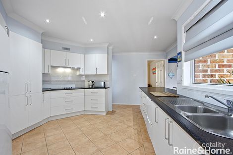 Property photo of 16 Parkland Drive Kings Point NSW 2539