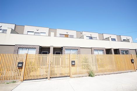 223 Melbourne Rd, Rippleside, VIC 3215