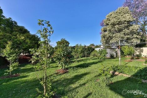 Property photo of 33 Hibiscus Drive Centenary Heights QLD 4350