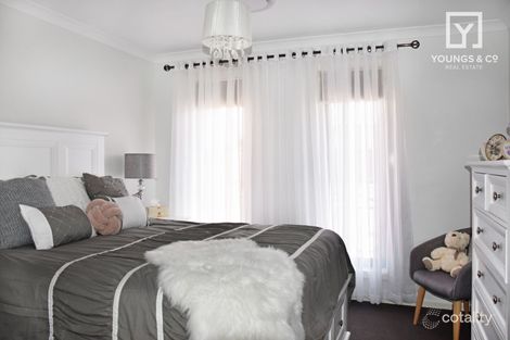Property photo of 9 Daylesford Crescent Kialla VIC 3631
