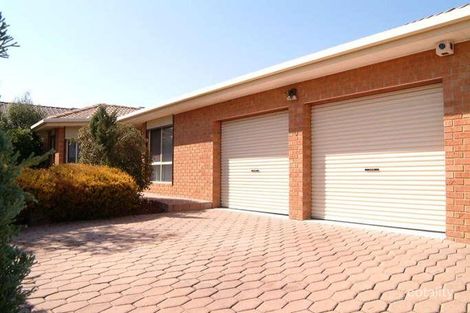 3 Carbon Cres, Mill Park, VIC 3082