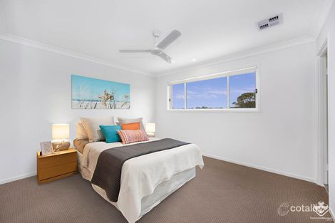 Property photo of 53/400 Tingal Road Wynnum QLD 4178