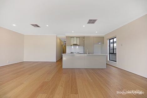 Property photo of 9 Leandon Avenue Wollert VIC 3750