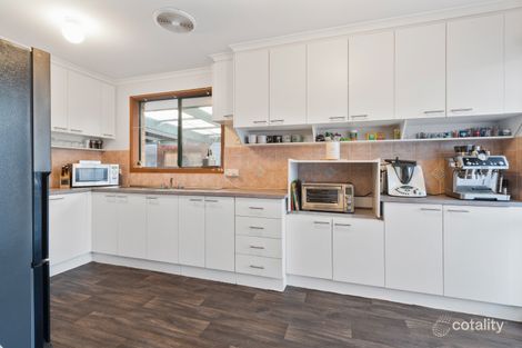 Property photo of 1 Dior Court Cranbourne West VIC 3977