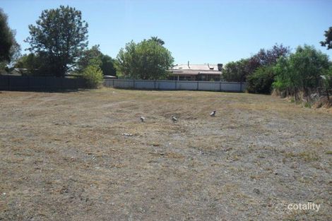 126 High St, Howlong, NSW 2643