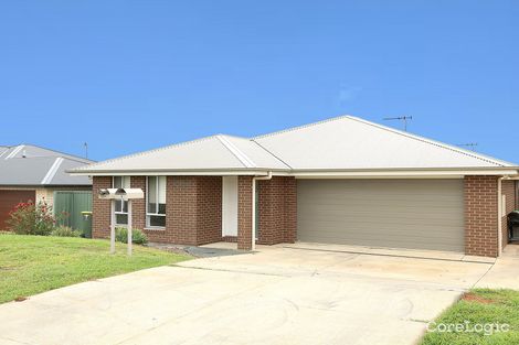 Property photo of 8A Paperbark Drive Forest Hill NSW 2651