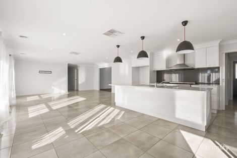 Property photo of 21 Rooney Avenue Killara VIC 3691