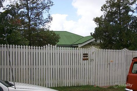 25 Byrne Pde, Balmoral, QLD 4171