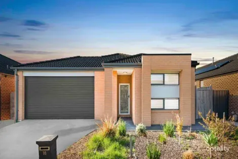 18 Bowral Ave, Point Cook, VIC 3030