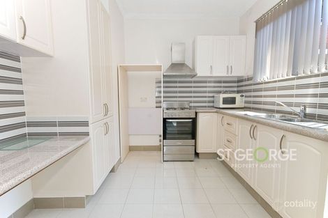 4/141 Woniora Rd, South Hurstville, NSW 2221