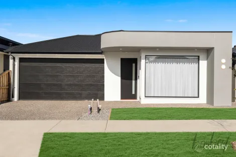 Property photo of 10 Pyrus Crescent Mickleham VIC 3064