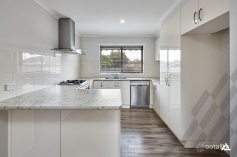 Property photo of 1 Castlefield Court Warragul VIC 3820