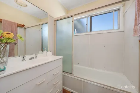 Property photo of 40 Kingsford Street Kippa-Ring QLD 4021