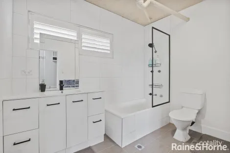 Property photo of 10/34 Mowatt Street Queanbeyan East NSW 2620