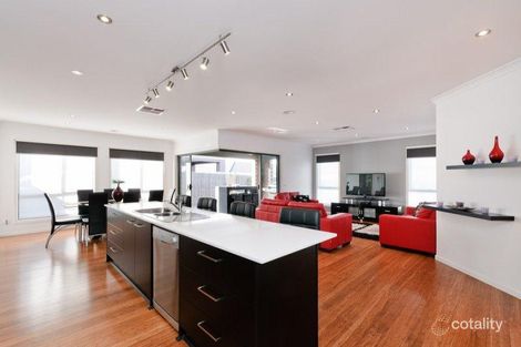 Property photo of 4 Highclere Street Craigieburn VIC 3064