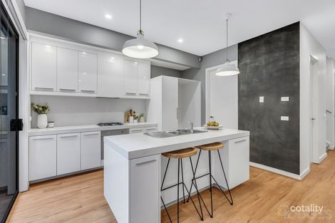 Property photo of 11 Evergreen Circuit Cheltenham VIC 3192