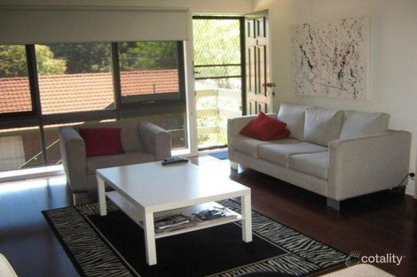 Property photo of 2/60 Para Road Montmorency VIC 3094