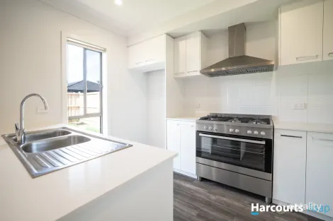 Property photo of 95 Bourbon Road Cranbourne East VIC 3977