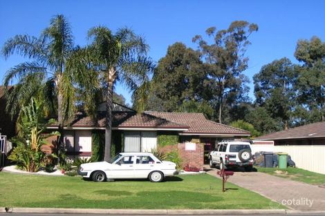 18 Coonawarra Dr, St Clair, NSW 2759