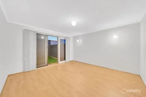 Property photo of 1/14 Outlook Drive Werribee VIC 3030