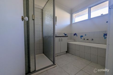 Property photo of 101 Rossiter Avenue Roxburgh Park VIC 3064