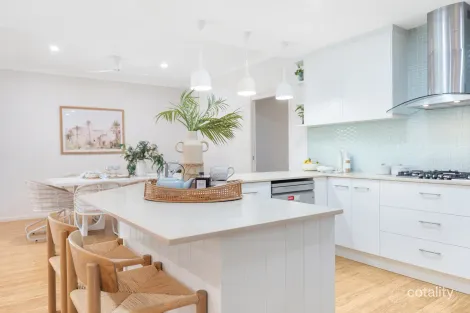 Property photo of 21 Avalon Street Sandstone Point QLD 4511