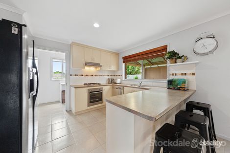 Property photo of 8 Hope Court Cranbourne West VIC 3977