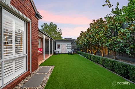 Property photo of 16 Lindsay Court Taylors Lakes VIC 3038
