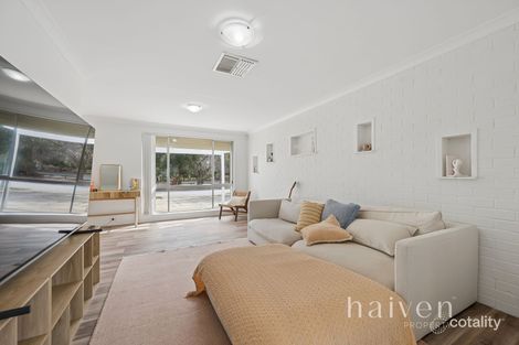 Property photo of 16 Cressida Way Camillo WA 6111