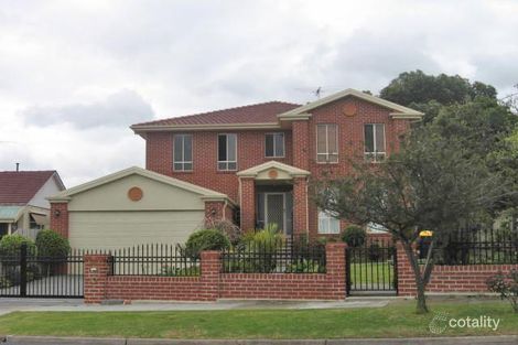 8 Margot St, Chadstone, VIC 3148