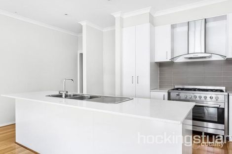 Property photo of 35 Walhalla Drive Eynesbury VIC 3338