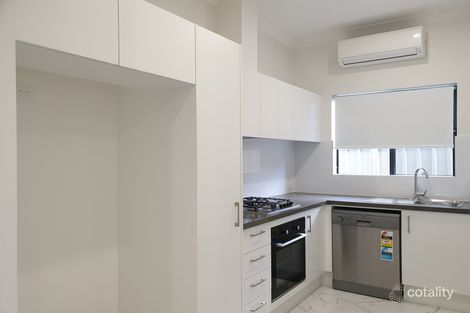 Property photo of 33 Chaperon Crescent Minto NSW 2566